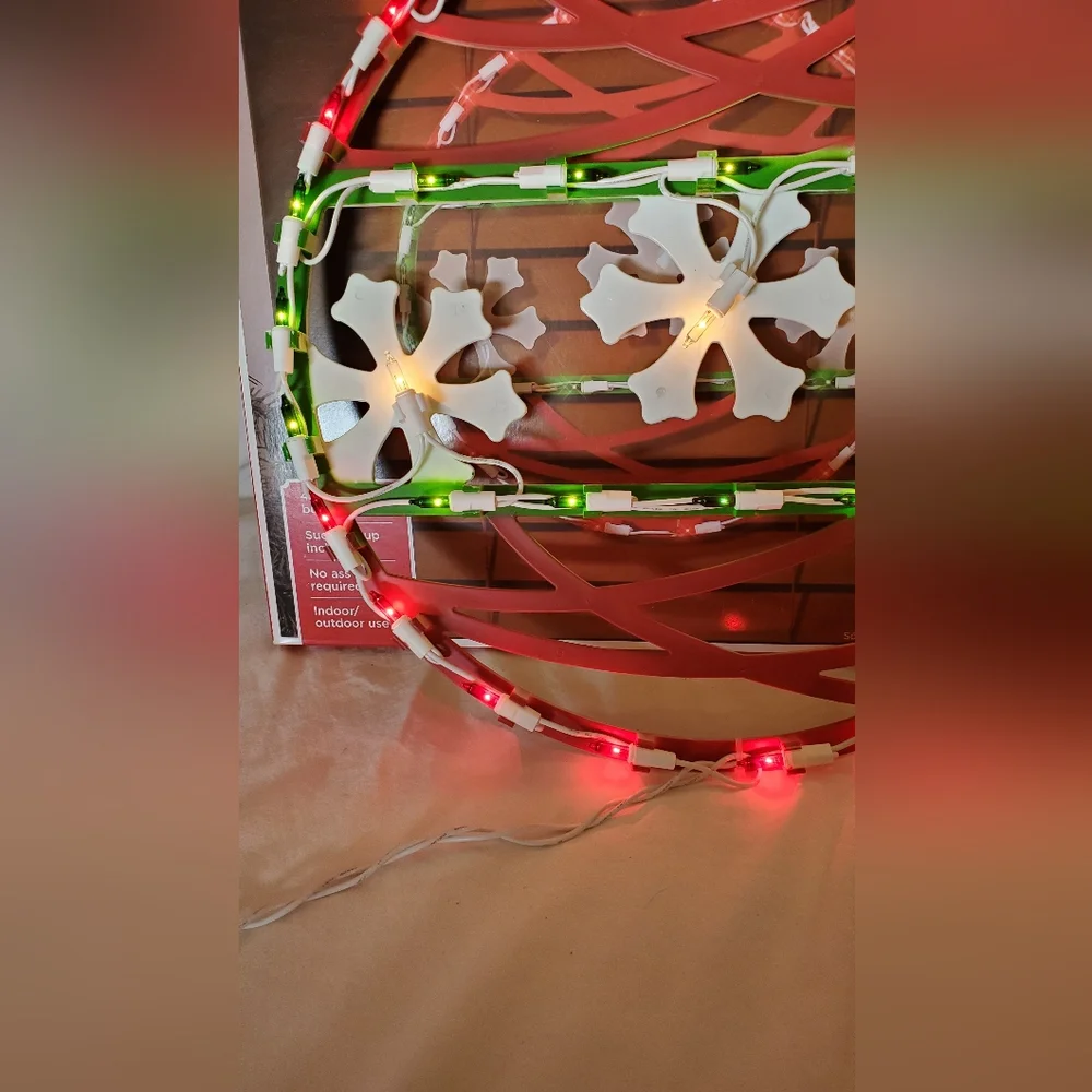 Holiday Time Lighted Ornament Hanging Decoration 43 Mini Light Bulbs